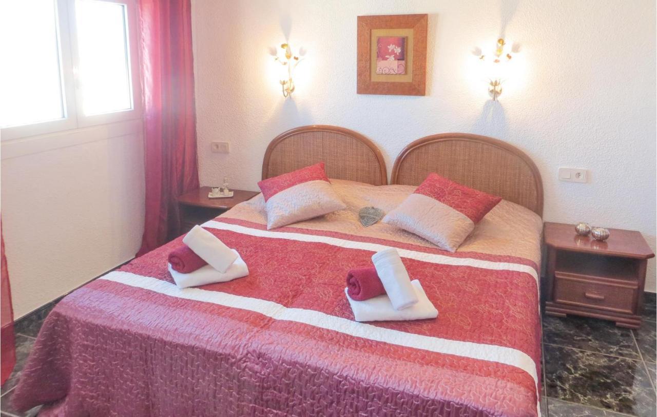 2 Bedroom Stunning Apartment In Torrevieja Exterior photo